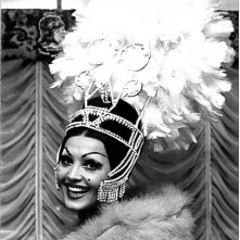 Moira Orfei, star del circo