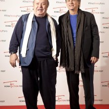 Un medico in famiglia: Lino Banfi e Giulio Scarpati posano per i fotografi prima della reunion organizzata dal Roma Fiction Fest
