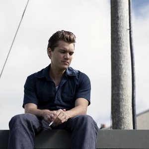 Just Jim: Emile Hirsch in una scena del film