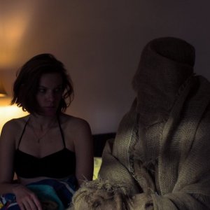 Lace Crater: Lindsay Burdge in un'immagine tratta dal film