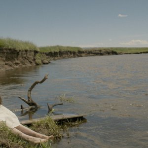 Lamb: Oona Laurence e Ross Partridge in una scena del film