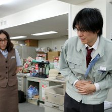 Love & Peace: Hiroki Hasegawa e Kumiko Aso in una scena del film