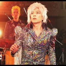 Love & Peace: un momento del film di Sion Sono