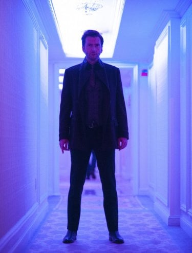 Jessica Jones: l'attore David Tennant in una foto della serie di Netflix