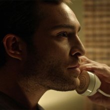 Wicked City: l'attore Ed Westwick in una scena del pilot