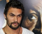 Jason Momoa torna in tv con la serie Netflix 'Frontier'