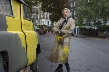 The Lady in the Van: Maggie Smith in un'immagine del film