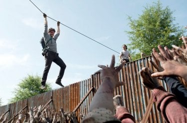 The Walking Dead: Austin Nichols e Andrew Lincoln in un'immagine di Heads Up