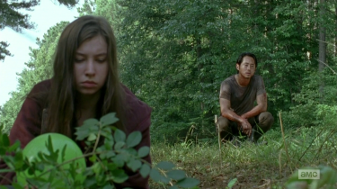 The Walking Dead: Katelyn Nacon e Steven Yeun in Heads Up