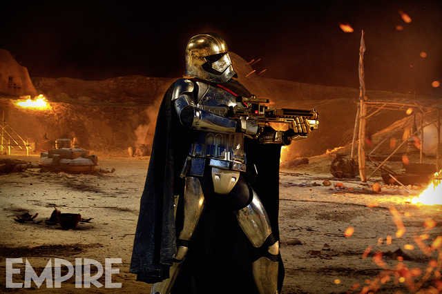 Star Wars: Il Risveglio della Forza - Gwendoline Christie in una nuova foto di Captain Phasma
