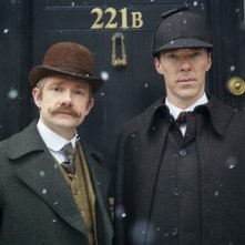 Sherlock: Martin Freeman e Benedict Cumberbatc in un'immagine promozionale dello speciale The Abominable Bride