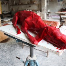 Il gesto delle mani: un momento del documentario di Francesco Clerici