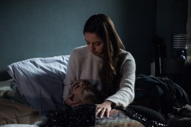 Un posto sicuro: Matilde Gioli e Marco D'Amore in una scena del film