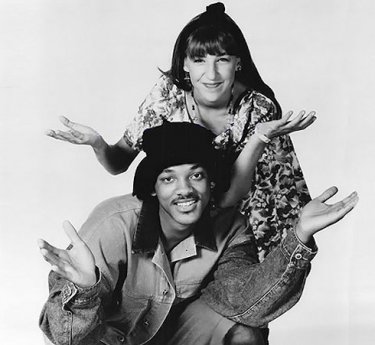 Mayim Bialik e Will Smith in una foto del crossover tra Blossom e Willy, il principe di Bel Air