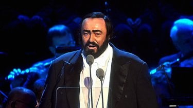 Pavarotti - Il concerto di Natale: Luciano Pavarotti sul palco