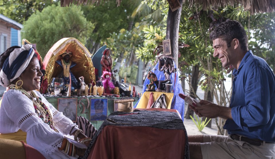 Vacanze ai Caraibi: Luca Argentero in una scena del film