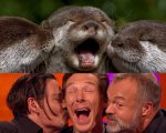 Benedict Cumberbatch fa le 'facce da lontra' con Johnny Depp