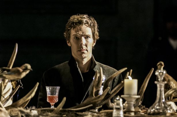 National Theatre Live: Hamlet - Benedict Cumberbach sul palco nei panni di Amleto