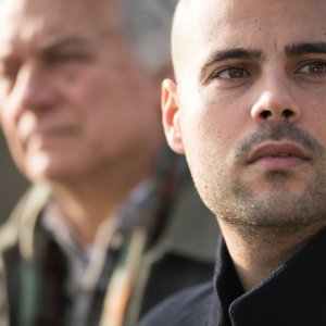 Un posto sicuro: Giorgio Colangeli e Marco D'Amore in una scena del film