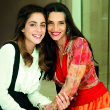 Tini - La nuova vita di Violetta: Martina Stoessel e Ángela Molina in un'immagine promozionale del film