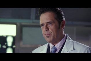 Natale Col Boss - Clip 'Identico!' 