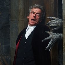 Doctor Who: Peter Capaldi interpreta il Dottore in una foto dell'episodio Heaven Sent