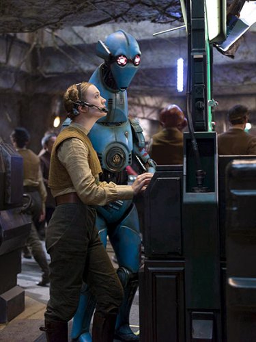 Star Wars: Il Risveglio della Forza - L'attrice Billie Lourd in una scena del film