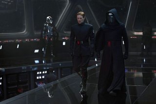 Star Wars: Il Risveglio della Forza - Gwendoline Christie, Domhnaal Gleeson e Adam Driver in una foto del film