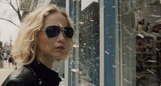Joy: un primo piano di Jennifer Lawrence