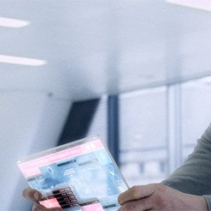 Brand New-U - Lachlan Nieboer in una scena