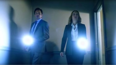 X-Files: David Duchovny e Gillian Anderson nella stagione 10