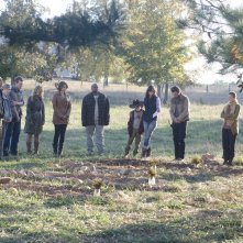 The Walking Dead: una scena collettiva dell'episodio Il giustiziere