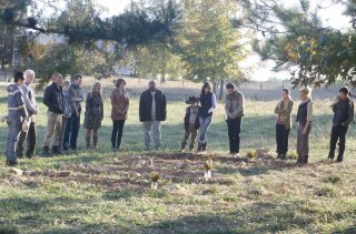 The Walking Dead: una scena collettiva dell'episodio Il giustiziere