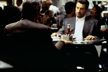 Heat - La sfida: una celebre scena con Al Pacino e Robert De Niro