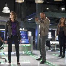 The Flash: Emily Bett Rickards, Willa Holland, David Ramsey, Ciara Renée e Carlos Valdes in Legends of Today