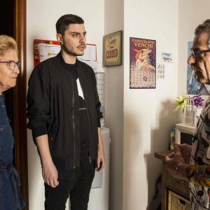 The Pills - Sempre meglio che lavorare: Matteo Corradini in una scena del primo film dei The Pills