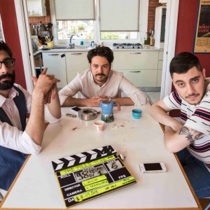 The Pills - Sempre meglio che lavorare: i The Pills in una foto dal set