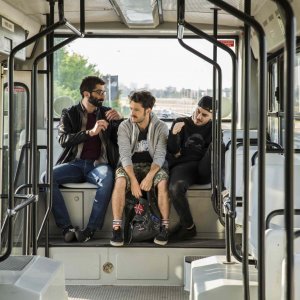 The Pills - Sempre meglio che lavorare: Luca Vecchi, Luigi Di Capua e Matteo Corradini in una scena del film