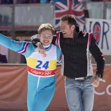 Eddie the Eagle: Hugh Jackman e Taron Egerton festeggiano la vittoria