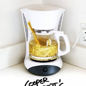 Cooper Barrett’s Guide to Surviving Life: un manifesto per la serie