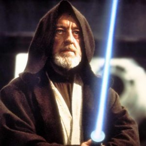 Alec Guinness è Obi-Wan Kenobi in Guerre Stellari