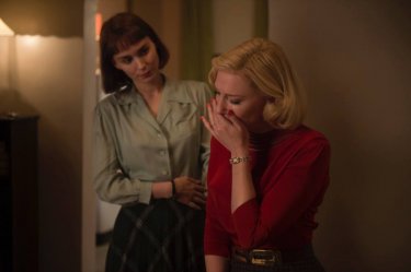 Carol: Cate Blanchett e Rooney Mara in un momento intimo