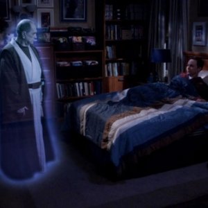 The Big Bang Theory: Bob Newhart e Jim Parsons in una foto dell'episodio The Opening Night Excitation