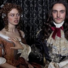 Versailles: una foto promozionale della serie con protagonista George Blagden