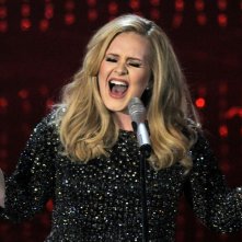 Adele durante una performance live