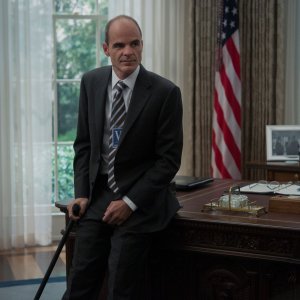 Michael Kelly in House of Cards, stagione 3