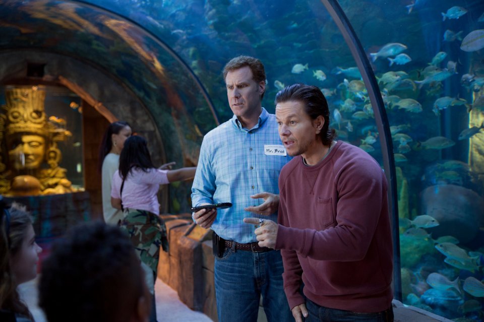 Daddy's Home: Will Ferrell e Mark Wahlberg in una scena del film