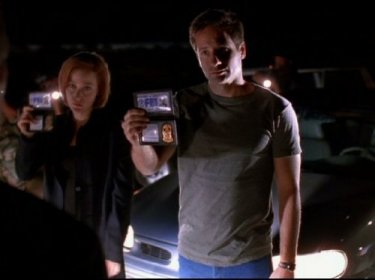X-Files: Mulder e Scully in Area 51