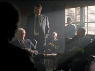 X-Files: una scena dell'episodio L'UFO degli abissi