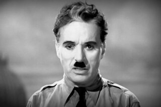 Charlie Chaplin ne Il grande dittatore